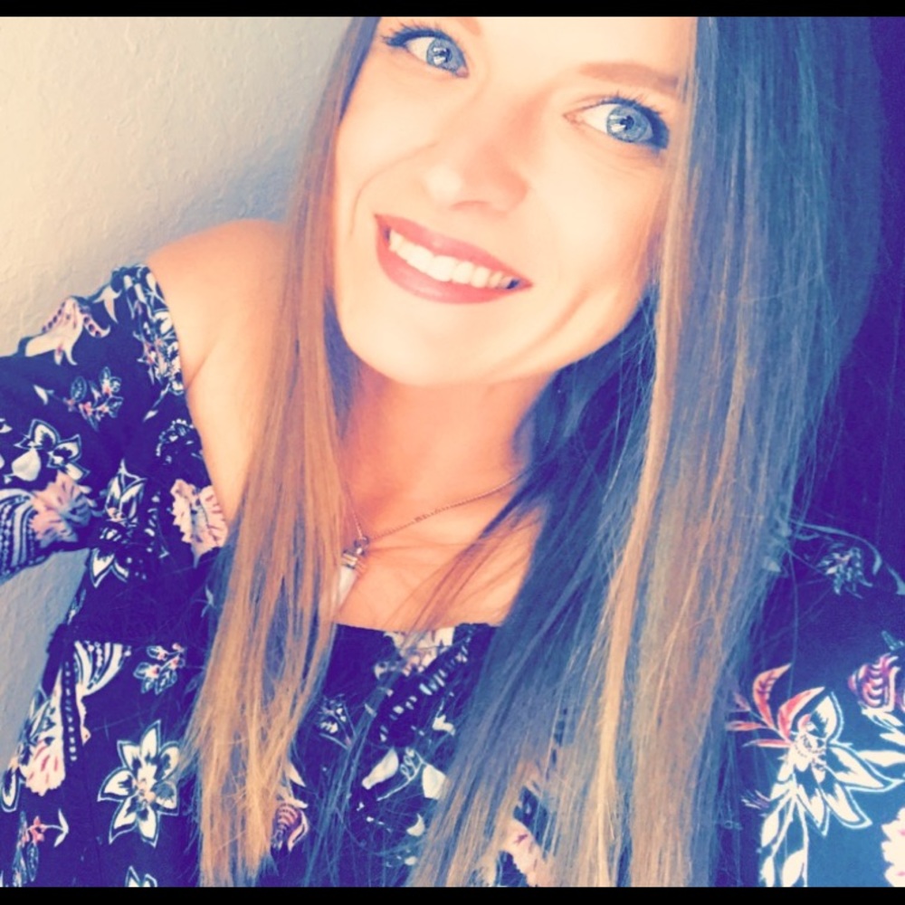 Meet your Posher, Tiffany